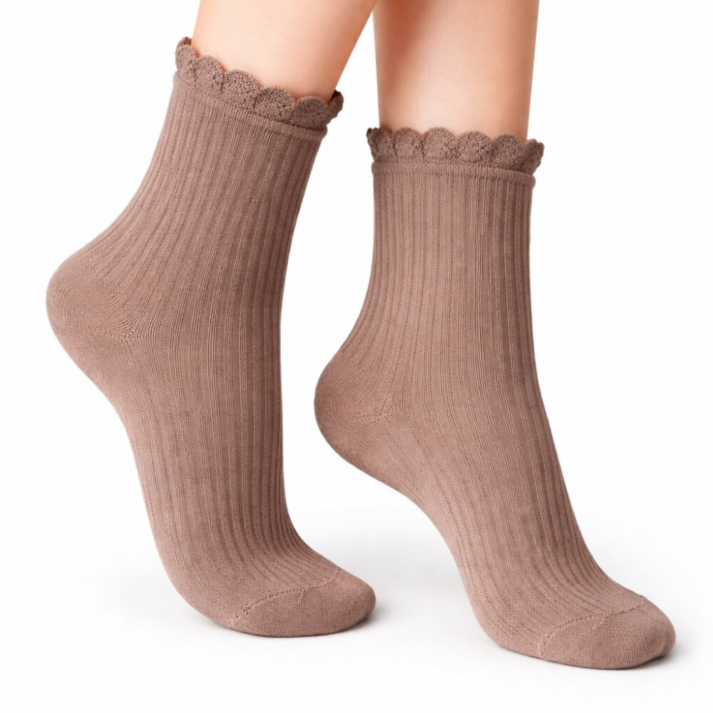 Damskie skarpetki w stonowanych kolorach beżowe