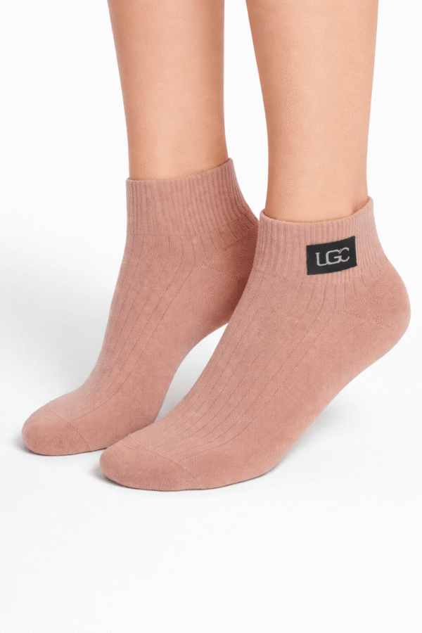 damskie skarpetki za kostkę LGC beżowe na nodze 1 para