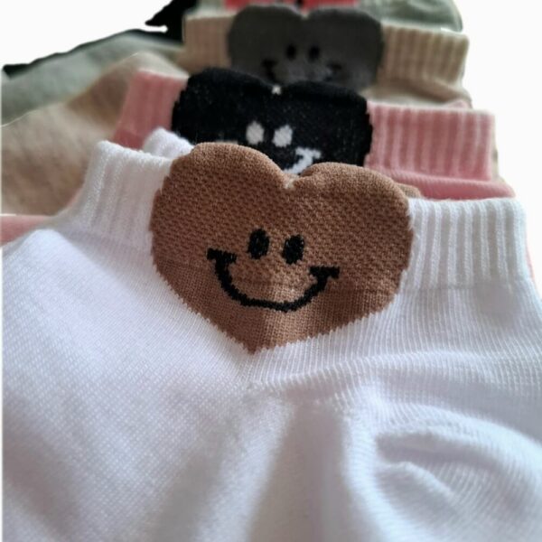 Skarpetki damskie stopki 35-42 z ozdobnym serduszkiem 3D